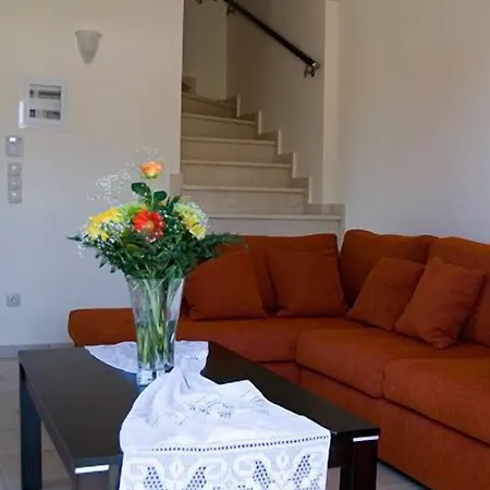 Santa Emelia 아파트호텔 4*