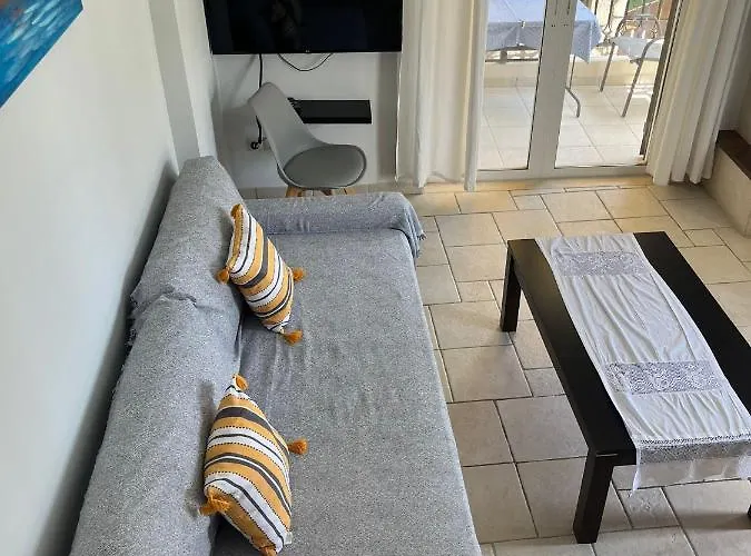 Santa Emelia Aparthotel Vasiliki