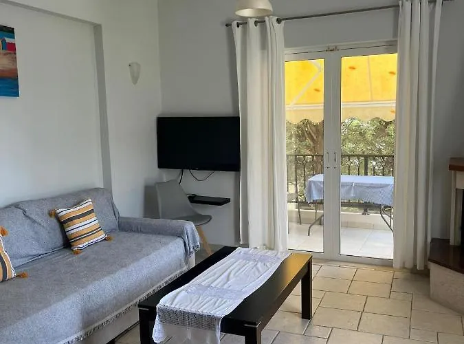 Santa Emelia Aparthotel Vasiliki