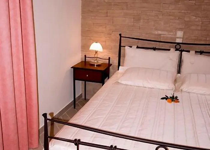 Santa Emelia Aparthotel Vasiliki