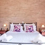 Santa Emelia Aparthotel 4*