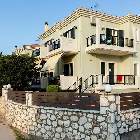 Santa Emelia Apartmanhotel 4*