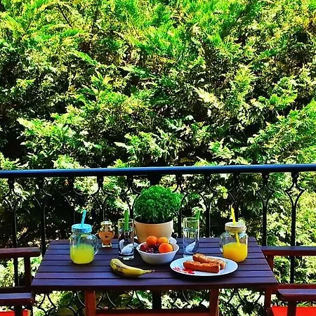 Santa Emelia Apartmanhotel 4*