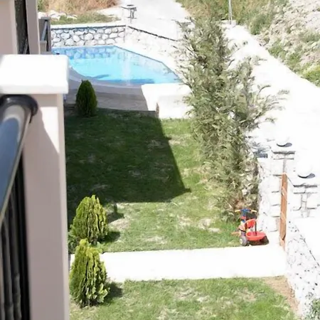 Santa Emelia Apartmanhotel 4*